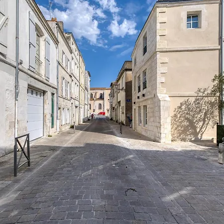 アパート Proche ラ・ロシェル